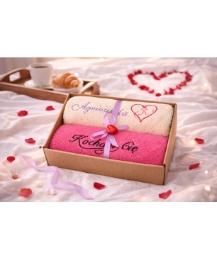 Zestaw ręczników z haftem jako personalizowany zestaw prezentowy