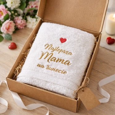 Ręcznik z personalizowanym haftem na prezent